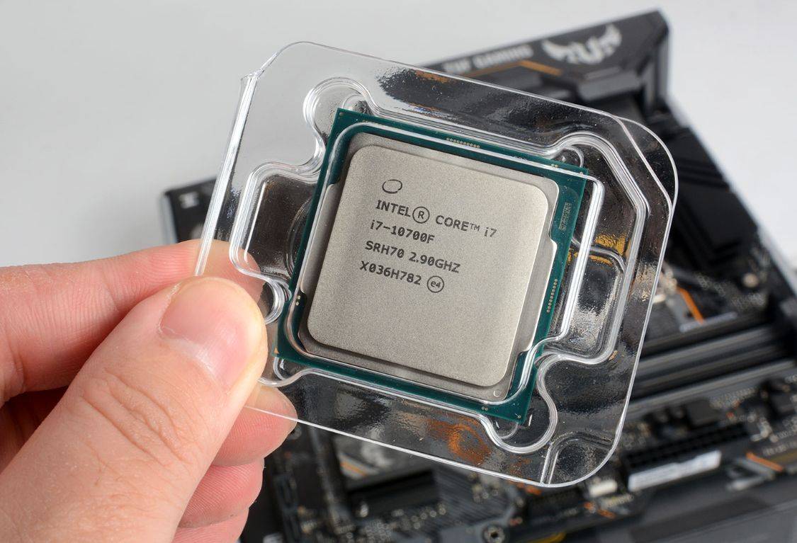 百元级超频三东海x7风冷装机实测轻松搞定10代i710700f