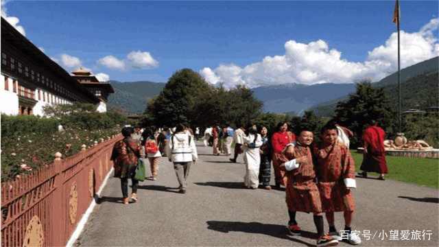 亚洲最穷的国家不丹和中国差距有多大？10块钱在当地能买什么