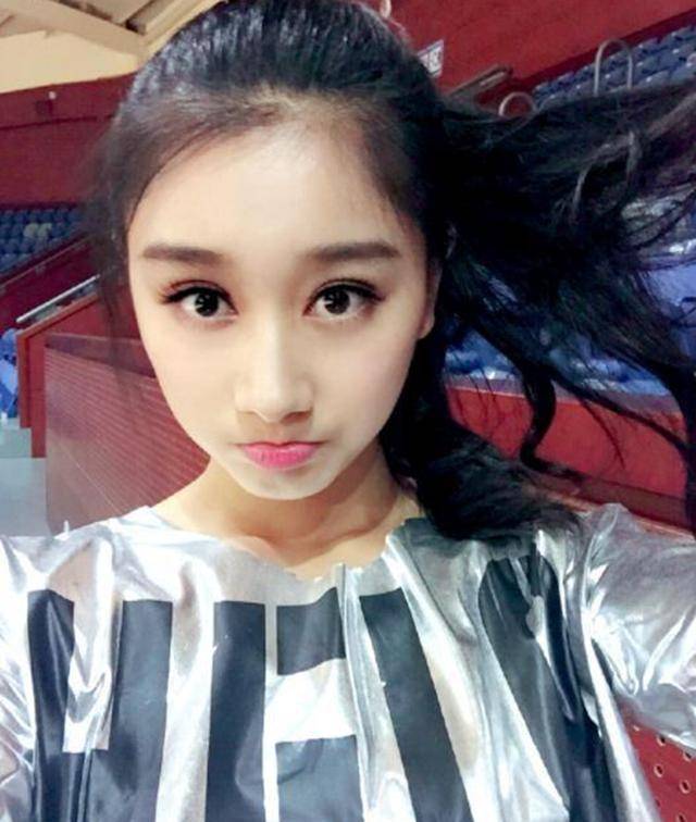 不过即便如此,王曼亲还是有个很天真善良的姑娘,她