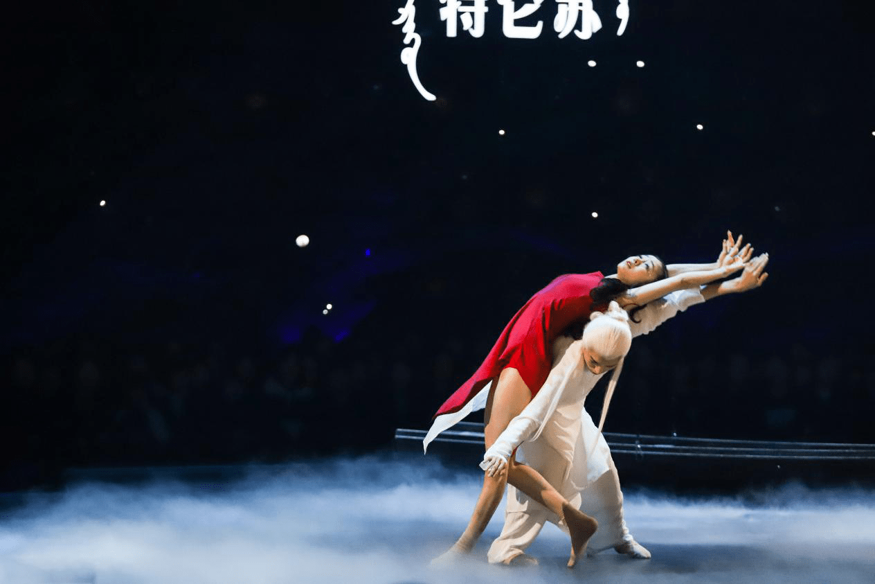 1月9日《舞蹈风暴》第二季冠军夜!李响白发亮相帮跳华宵一