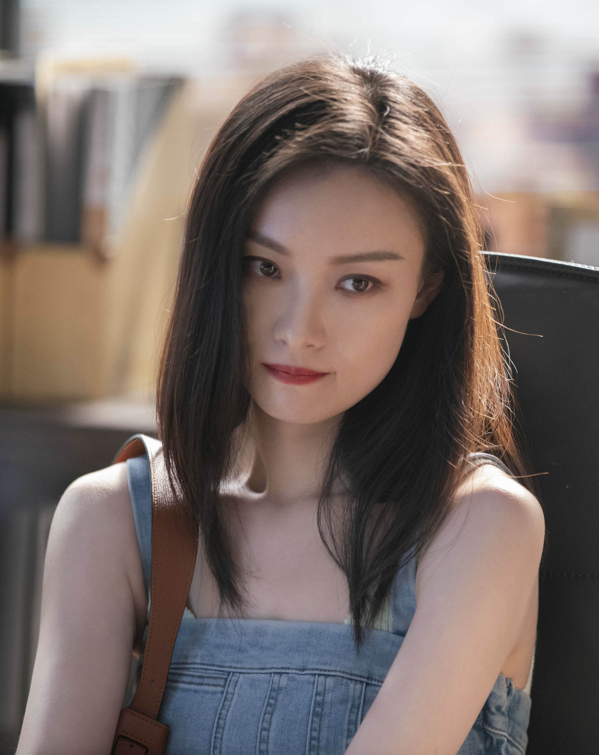 倪妮的职场穿搭太好磕了,想要朱锁锁的衣帽间!