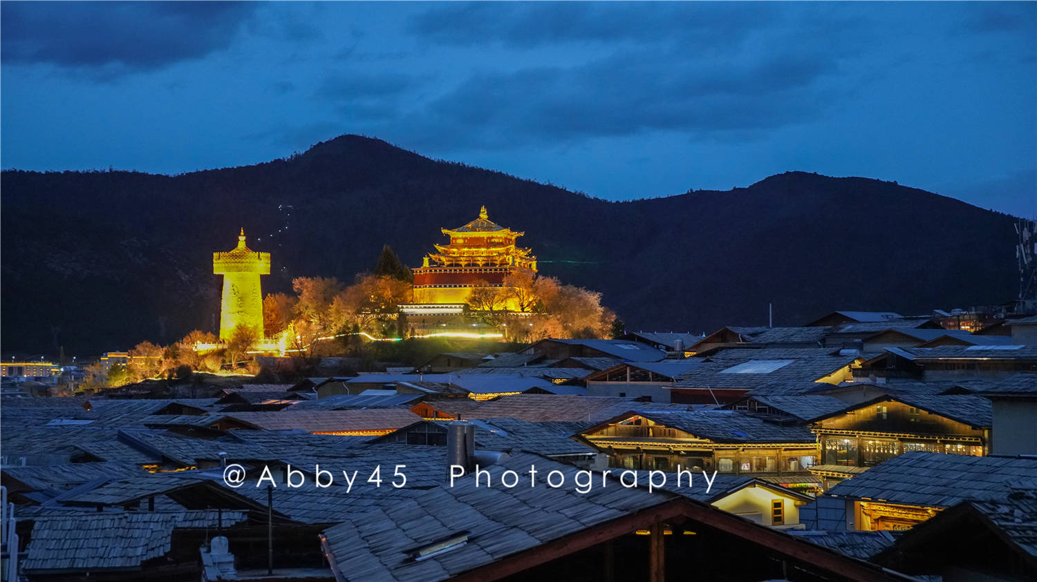 暖阳,生活有鲜花也有音乐,不只有丽江,大理,还有香格里拉等美丽地方