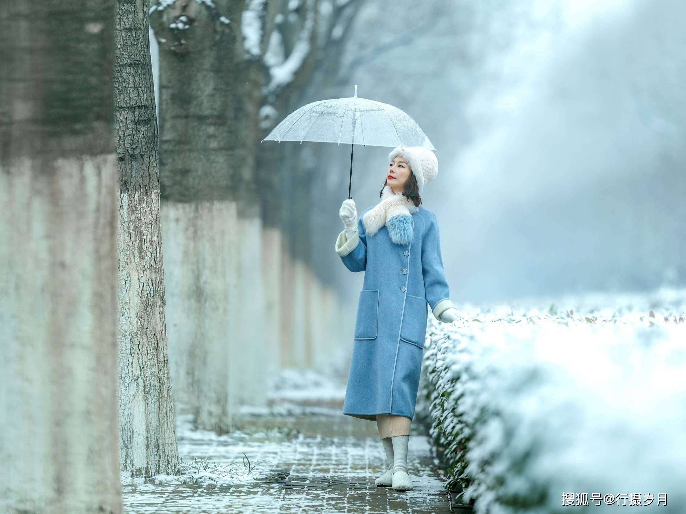 原创雪花飘舞的景色才是冬天的模样