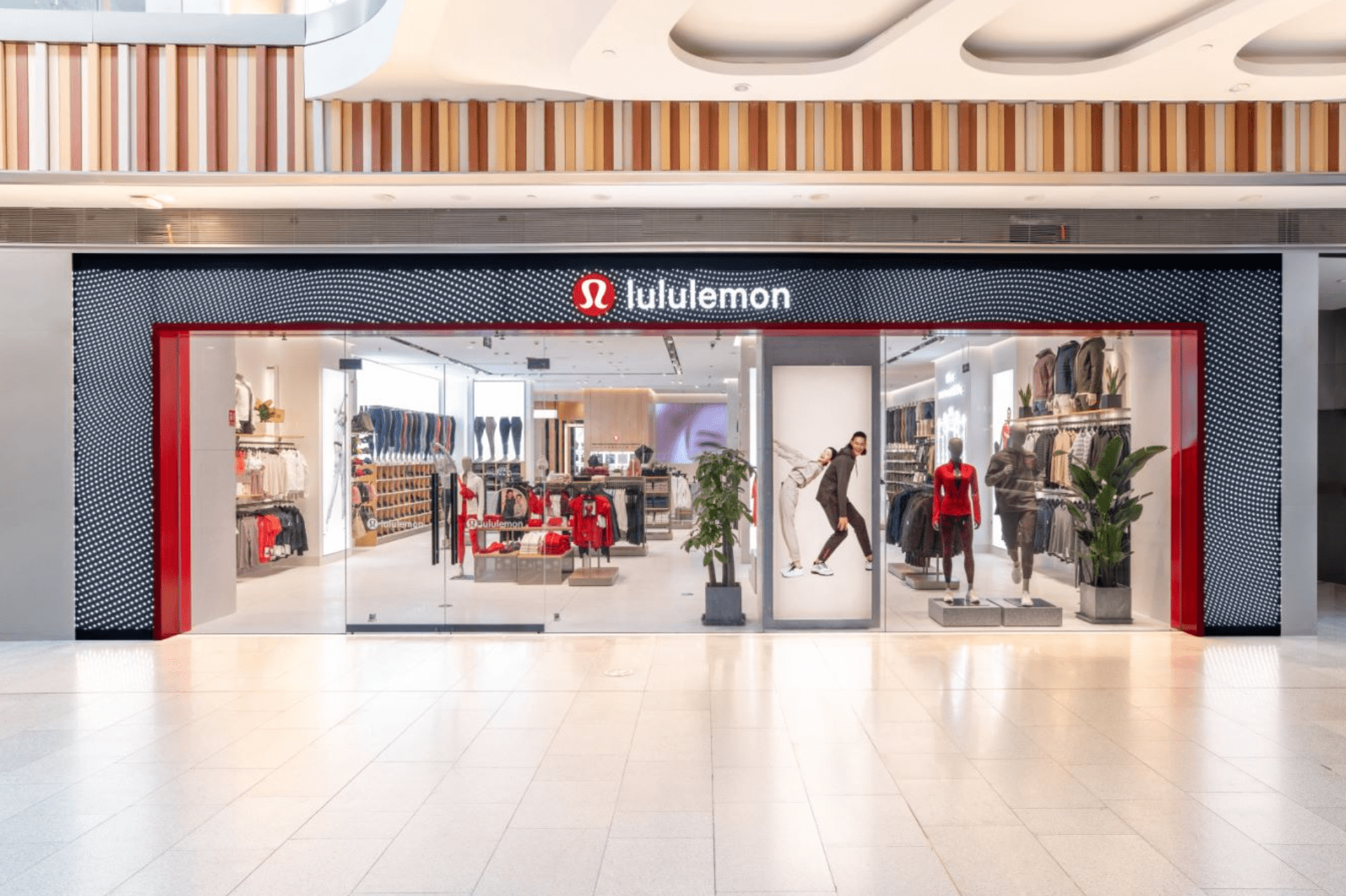 兴随心动热汗荟聚lululemon北京大兴荟聚门店正式开业