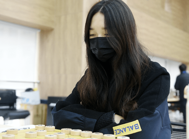 "九城杯"个人赛男子乙组35人晋级 女子组王子涵一马当先