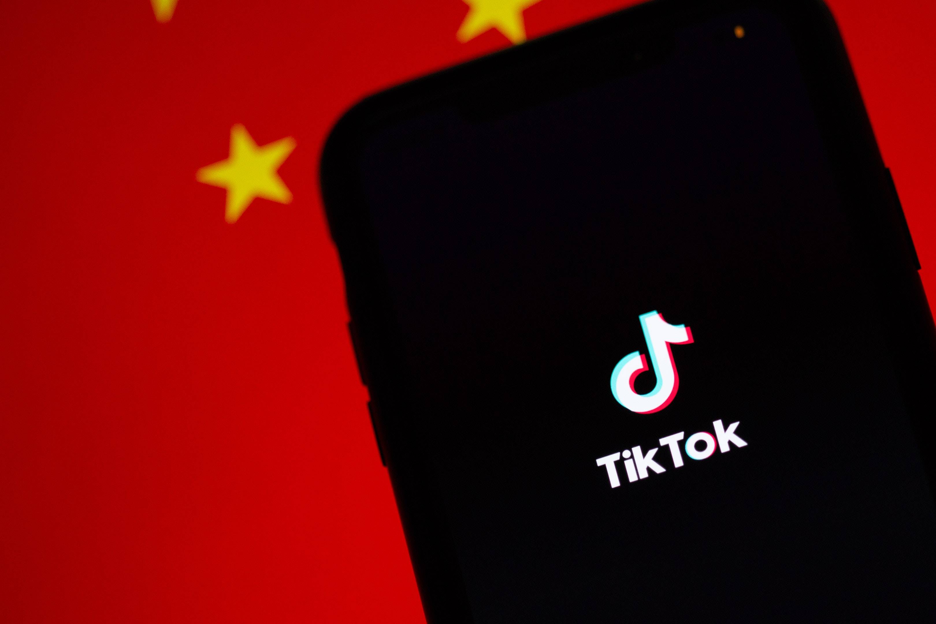 什么是tiktok?该应用程序于2016年在中国启动,其名称为douyin.