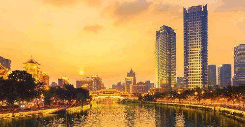 重庆、成都对比，到底谁能成为中西部霸主？你更喜欢哪个城市？