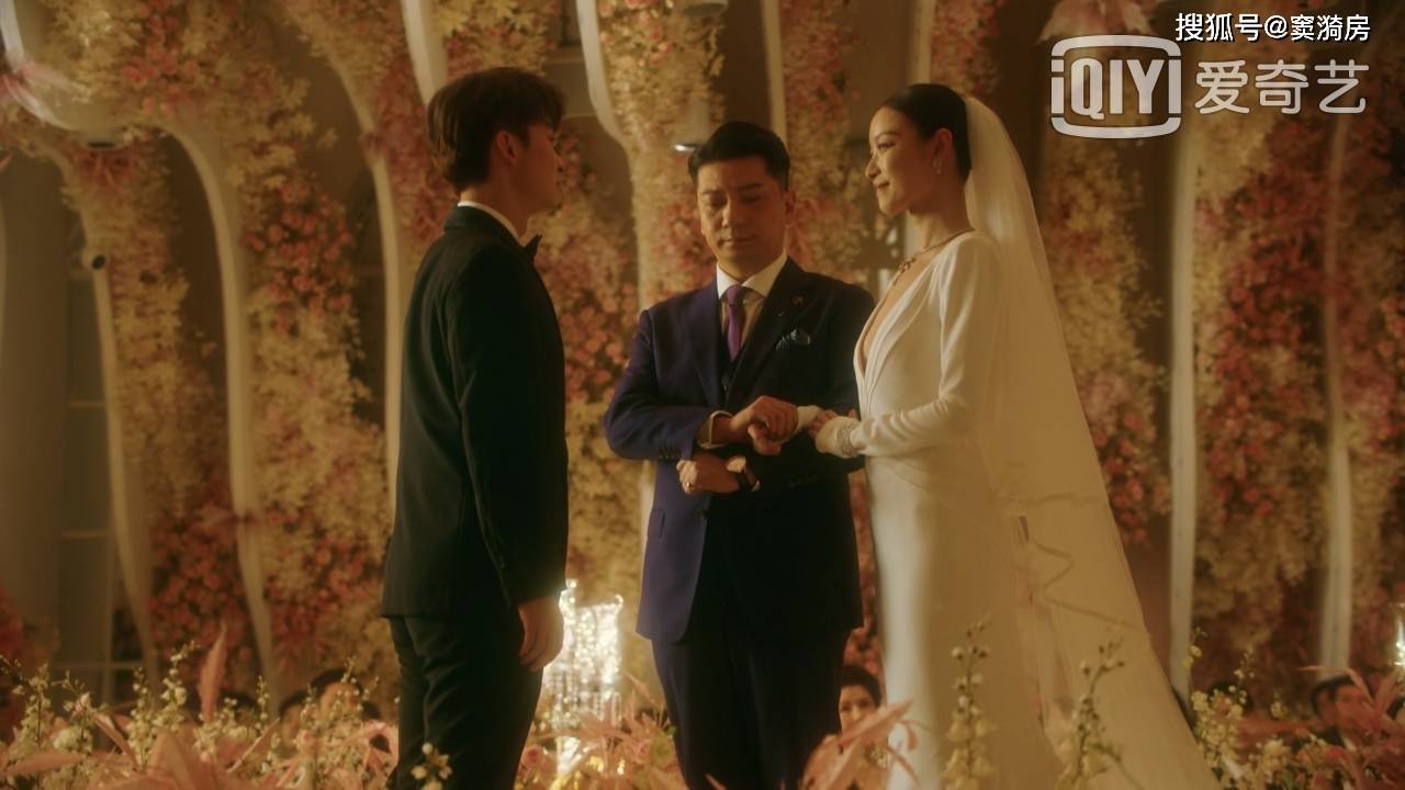流金岁月原著出轨剧版妈宝锁锁的报复终究被自己反噬了