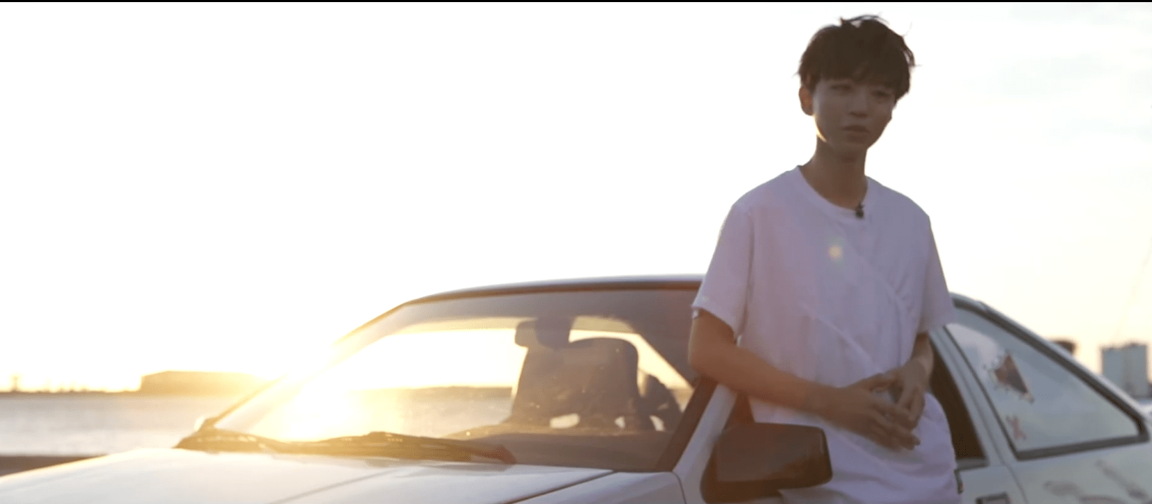 周杰伦实力宠王俊凯,送他绝版豪车ae86,小凯这段电影没白客串_周董