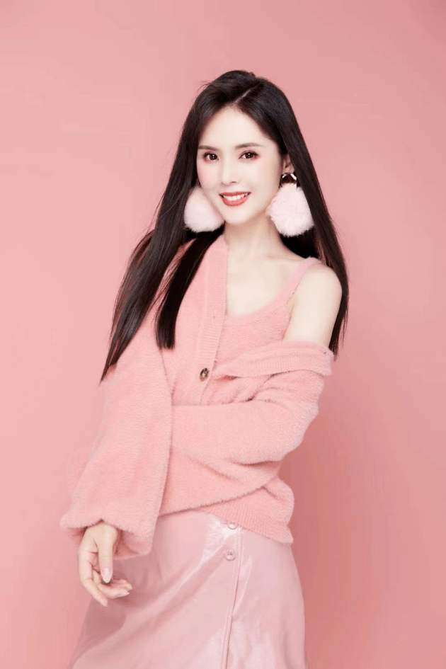 看似忠诚的她为何恩将仇报?_阿丹