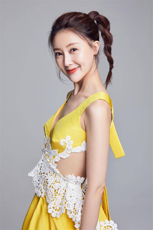 无惧风雨,"全能妈妈"甘薇诠释最美"女人花"_视频