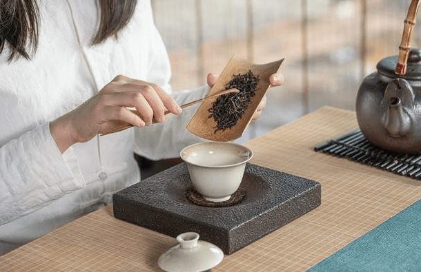 喝什么茶对睡眠有帮助 88ae3deb58c64374959af5d601c9bd40.png