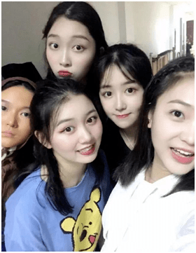 原创21岁林妙可大变样，扎马尾穿红色裙，难怪张艺谋当初选她