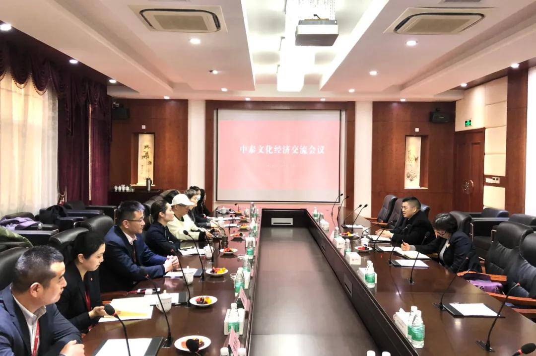 宋志峰董事长表示:以"火车头"夜市作为切入点和文化载体,帮助泰方打通