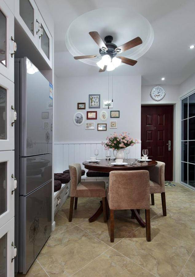 进门餐厅又小又暗砸了两堵墙变漂亮了邻居都夸很实用的设计