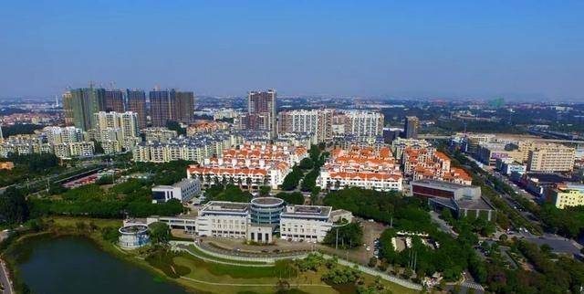 广州的“镇级市”，坐拥世界500强企业23家，被称佛山“摇钱树”