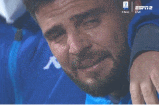 那不勒斯队长因西涅罚丢关键点球 赛后痛哭流涕_比赛