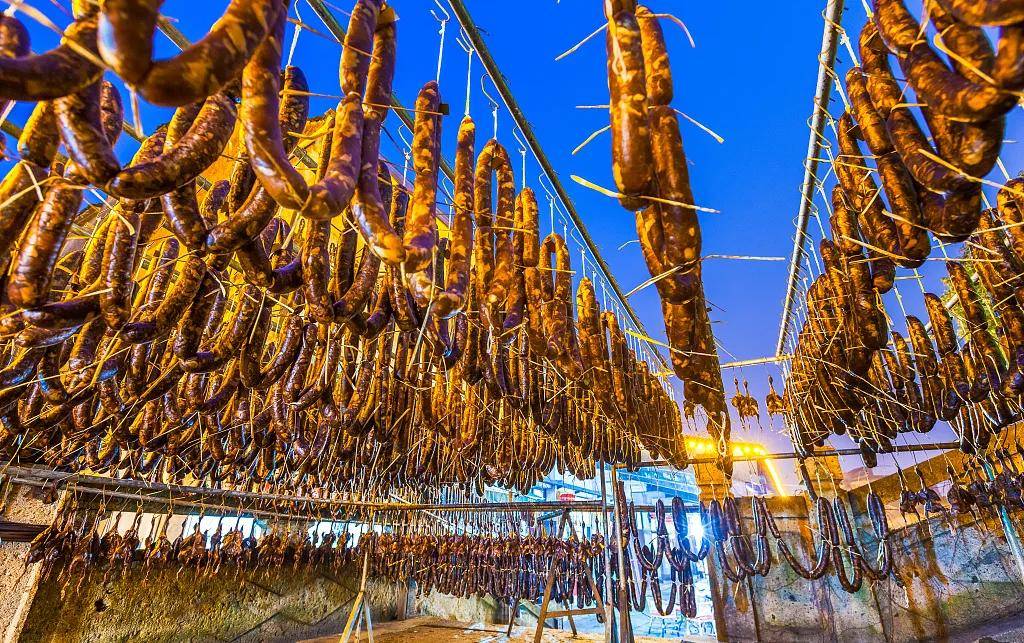 要过年了,有腊味才有年味!华圆酒店让你一分钟了解全国腊味文化