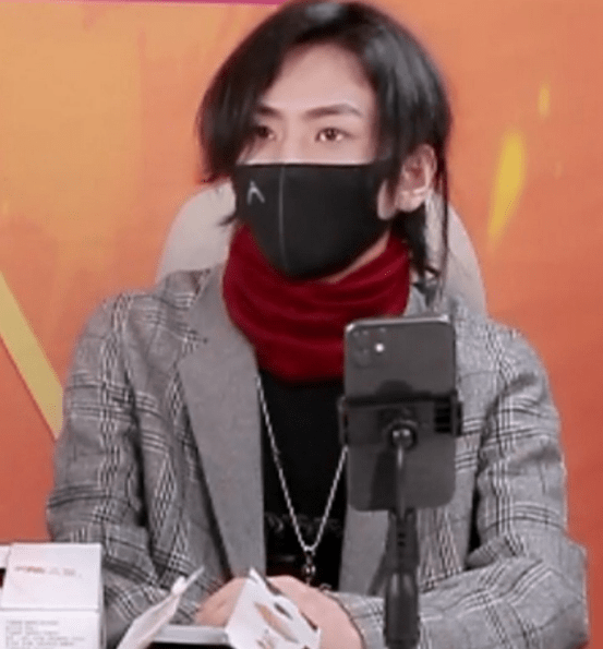 小奶柔事件男主命king入驻b站直播首秀露脸还有大奖抽