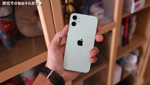 iphone12 mini:該徹底說再見了!