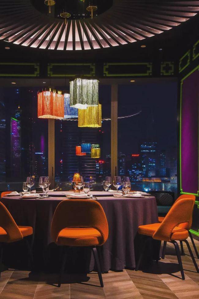 地址:北京市朝阳区建国门外大街1号国贸商城北区六层nl6008上海滩餐厅