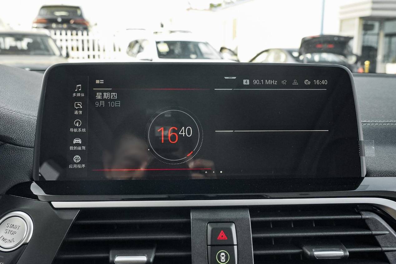 试驾体验宝马x320t8at依然是bba里最运动的