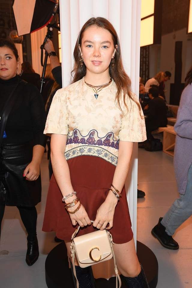 从她父亲的角度来看,塔丽塔公主是德国王子家族furstenberg和意大利