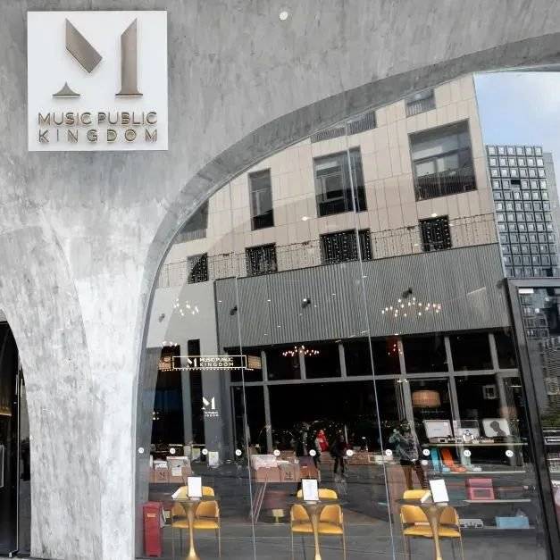 藏在mall里的酒吧街独揽180深圳夜景