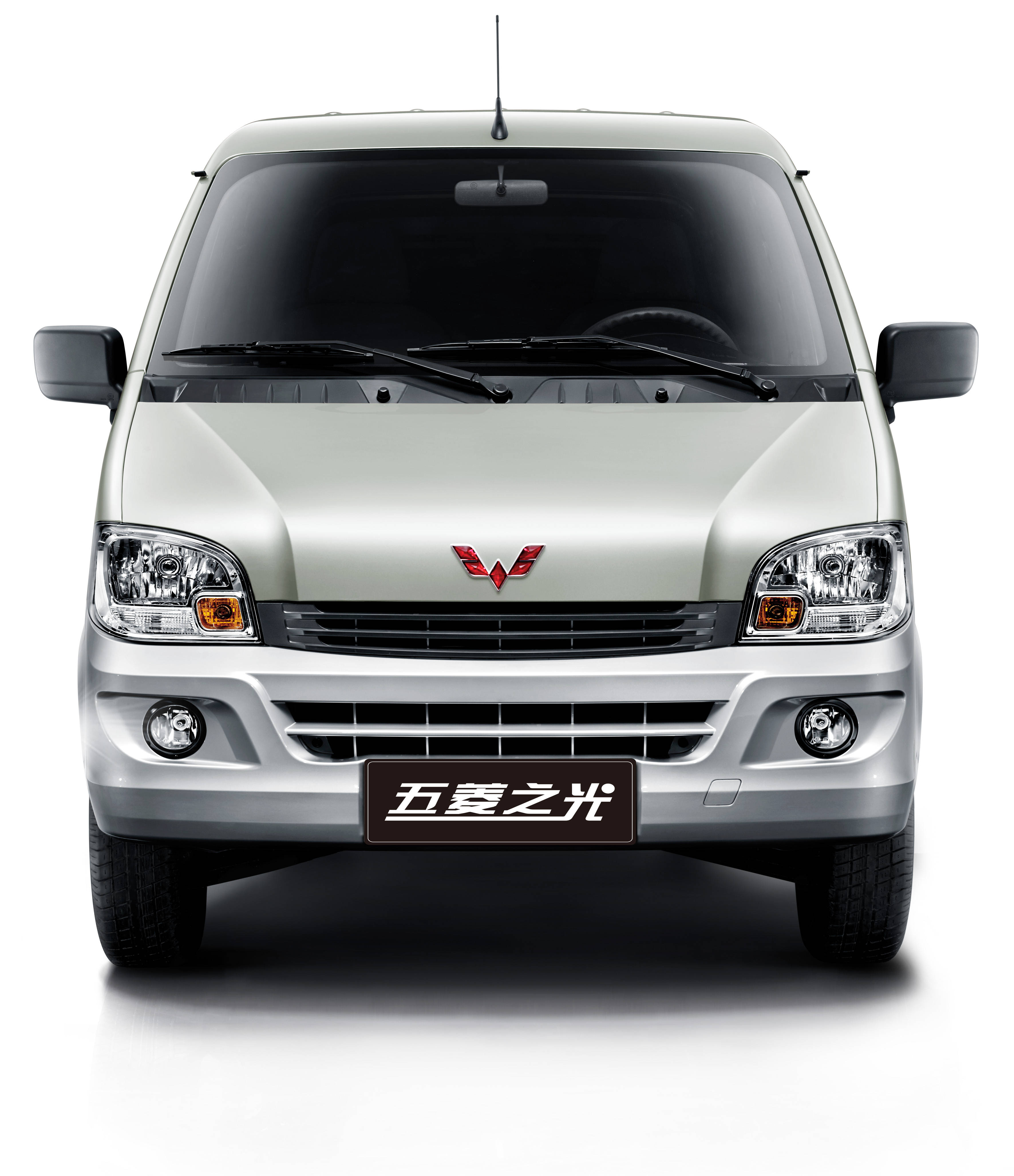 老百姓最喜欢的车之一——五菱之光