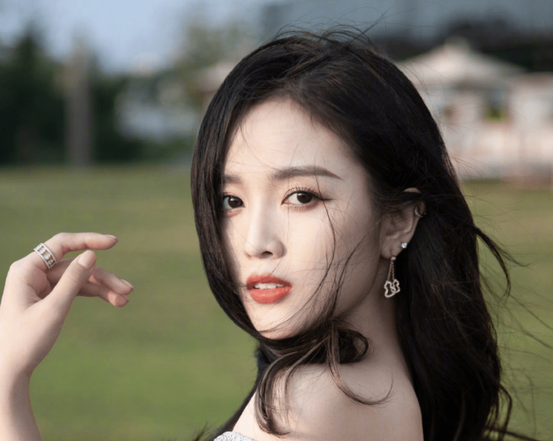 给吴宣仪招黑庆生又说错发错王一博角色名经纪人怎么了
