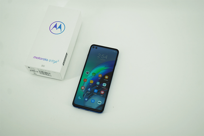 旗舰品质情怀依旧motorolaedges动手玩