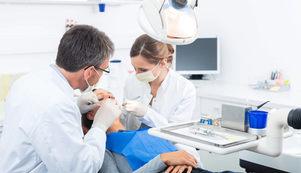 牙医怎么克服客户还价?知道了逻辑,你就再也不用担心客户讲价了_手机