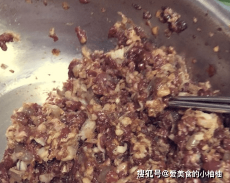 饺子馅怎么弄才不会柴 6d6dda8001d544499a6e3b25b77a8c2c.png