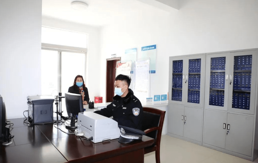 牛岗派出所在加强硬件设施建设同时,严格按照《潢川县公安局内务管理