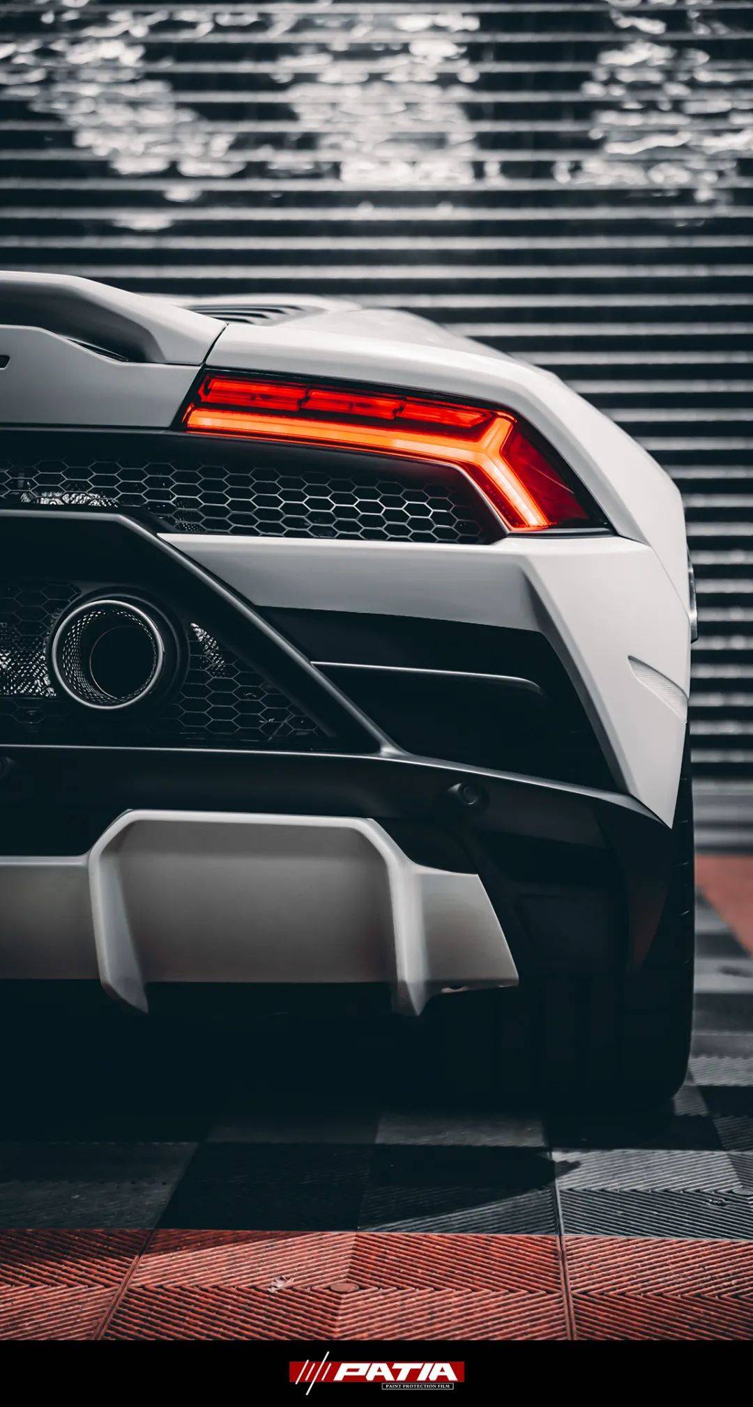 兰博基尼 huracan evo装贴patia哑光漆面膜,极富高级感的哑光光泽