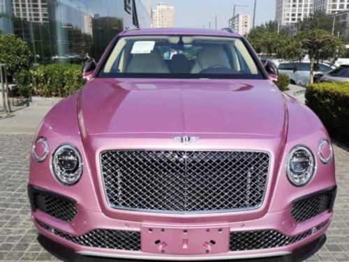 40岁江浙沪富婆宾利姐拥有豪车无数却苦恼单身看完照片你敢要