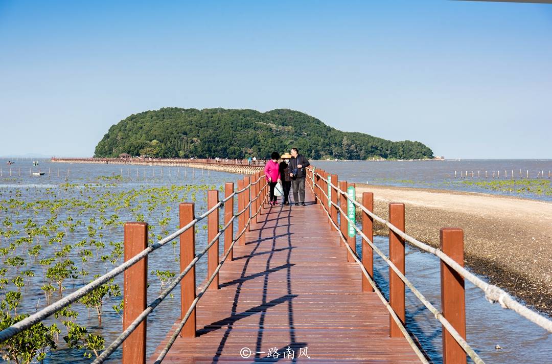 阳江海陵岛，既是广东第四大岛，也是“中国十大最美海岛”之一