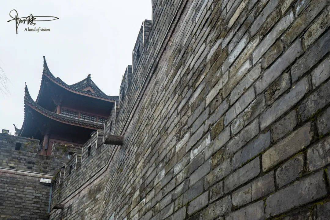 杭州有座很小的博物馆，长不过60米，却藏着1400多年的历史