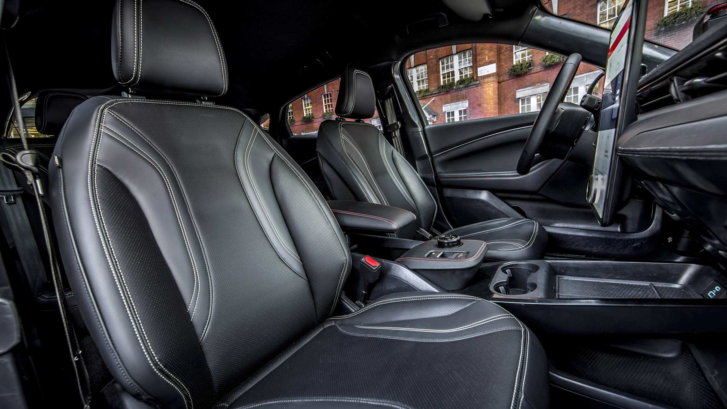 高科技配置傍身 258匹马力入门 福特野马mach-e国产