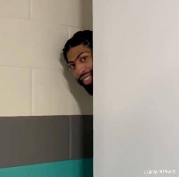 炫富!浓眉:去年夺冠库兹马买了一辆兰博基尼庆祝 我说你真能整活