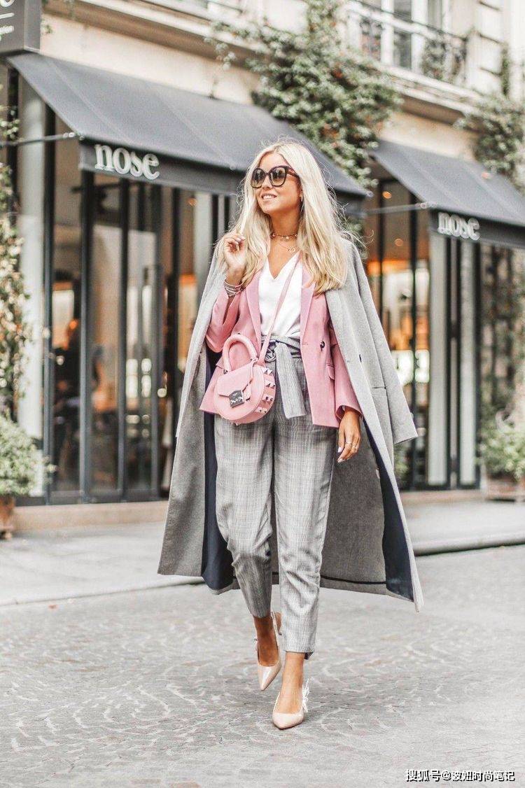 服装穿搭视频怎么拍吸粉 73af00d851b6422396ba434b9c30ea7e.jpeg