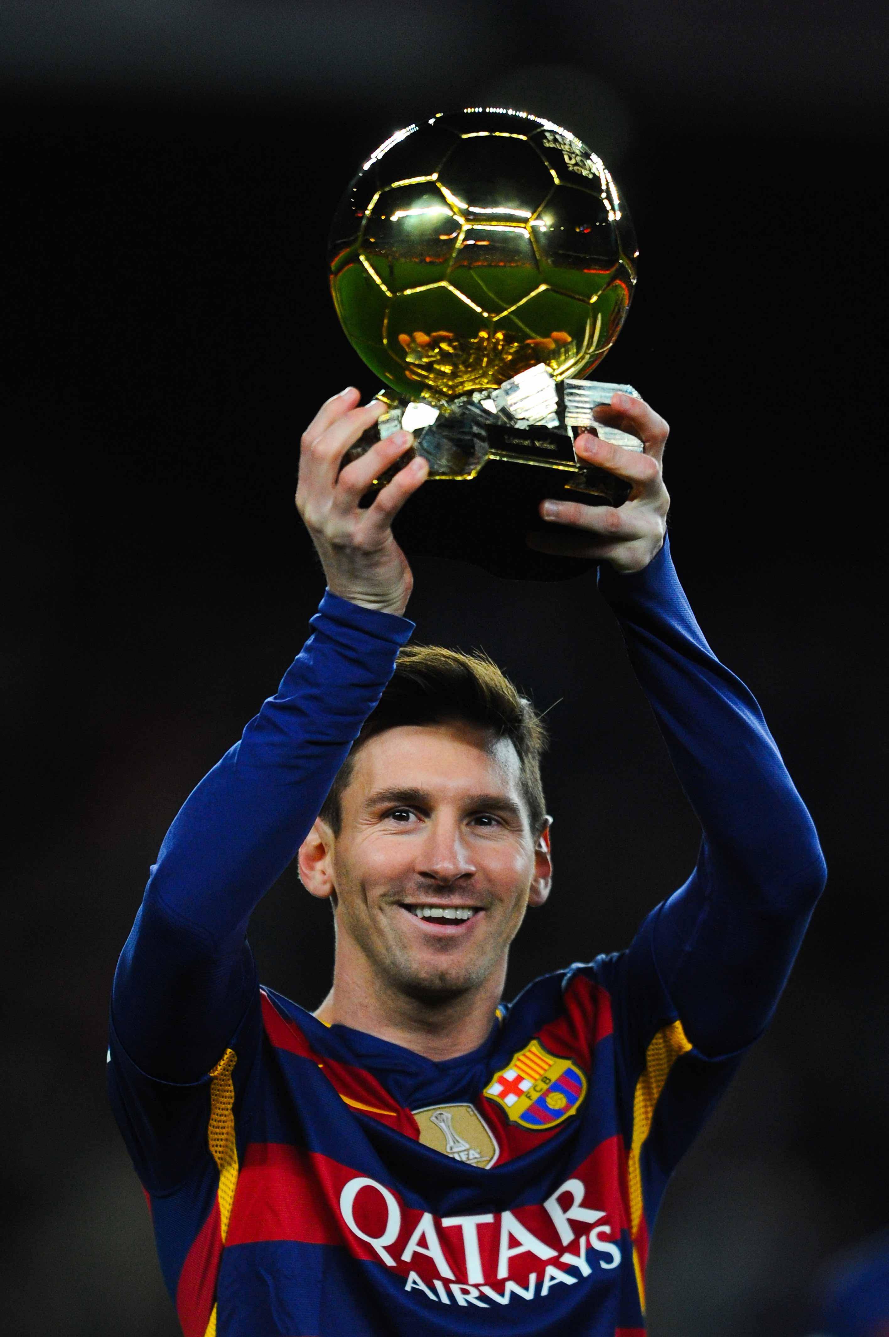 《世界报》有麻烦了,这次惹恼了梅西和巴萨