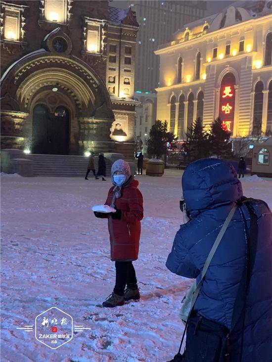 雪中冰城 如置身“雪国”