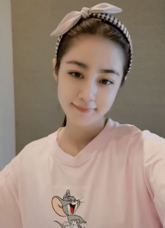 离婚乡村爱情王小蒙扮演者发文疑告别老公因涉嫌非法被拘