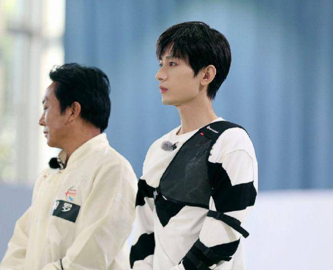 跑男成毅哪一期出现 a998ec20f40a4cb9b976b9a815132d5c.jpeg