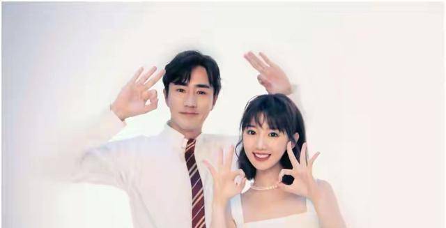 毛晓彤杨玏恋情疑曝光！