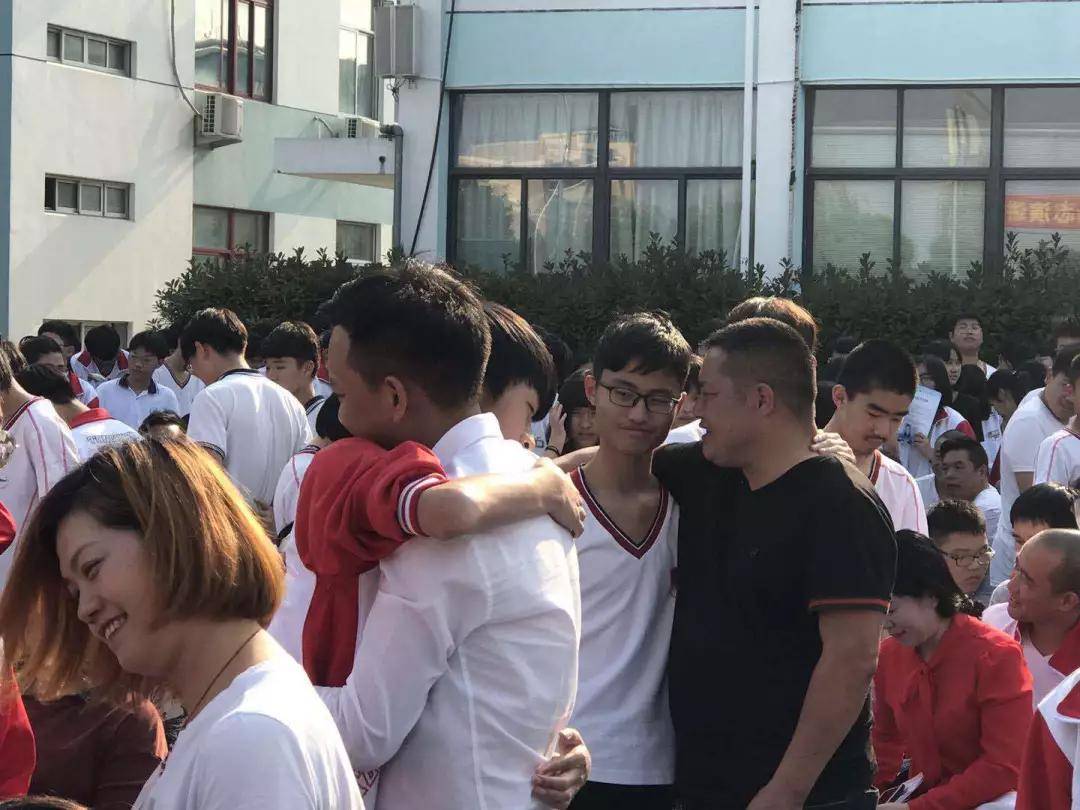 凌宇老师浙江台州市路桥区桐屿中学初三中考励志演讲会