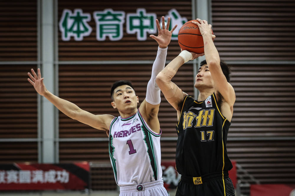 原创山东西王男篮潜在的问题浮出水面球迷呼吁提高训练质量