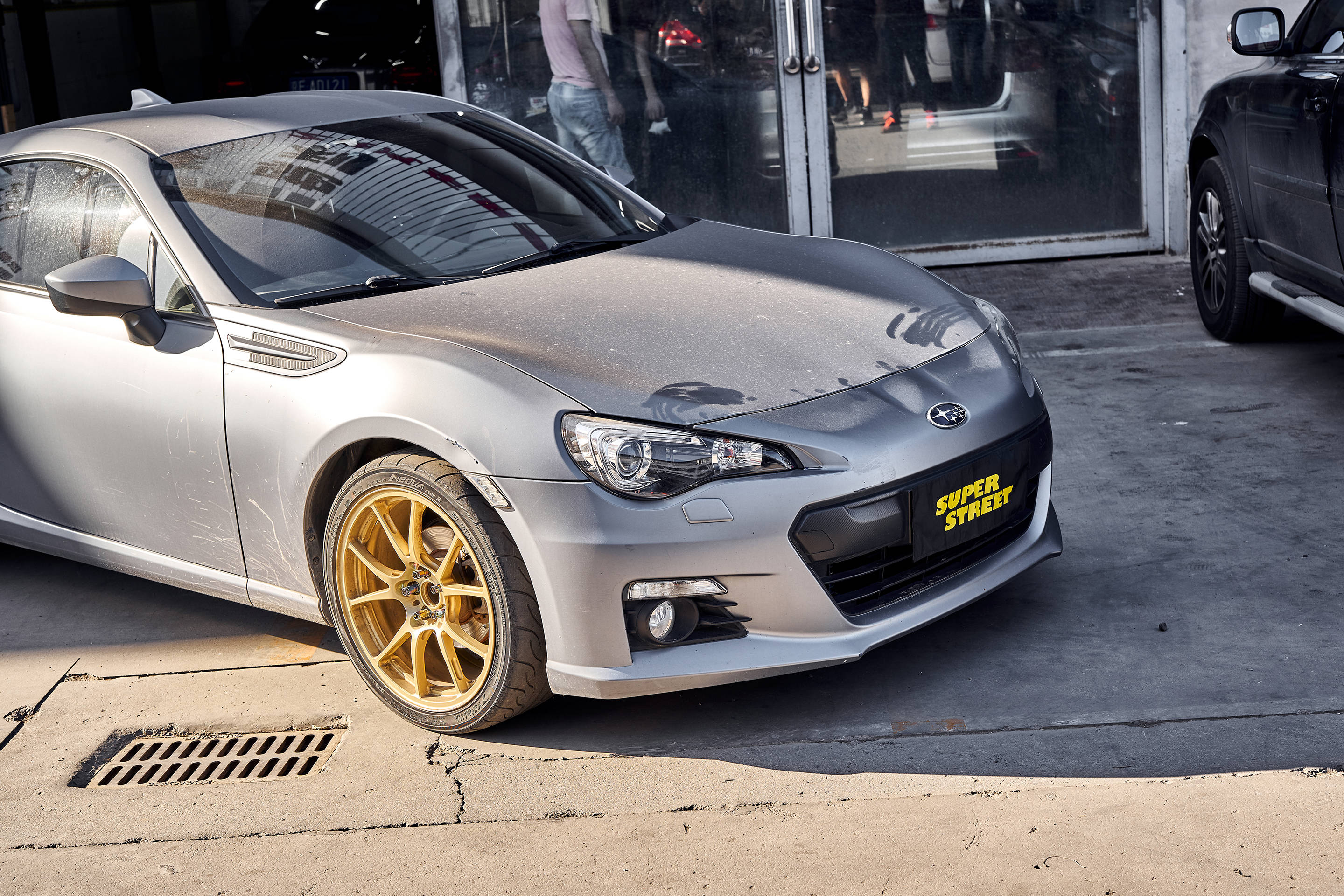 双酯技术 换油下赛道 斯巴鲁brz更换摩特300v竞技机油