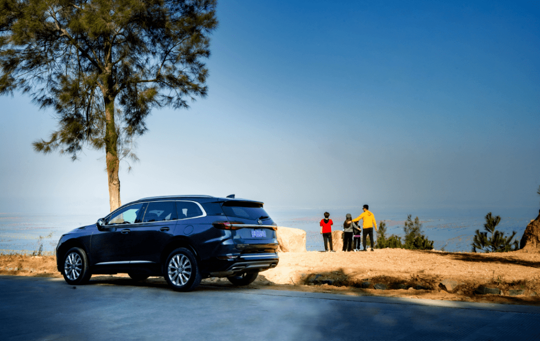 新年家庭自驾游,体验昂科旗的"1000公里生活半径"